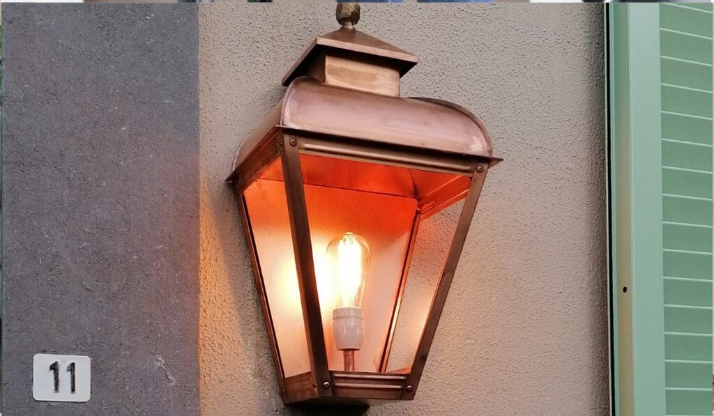 Buitenlamp met sensor: slimme verlichting voor elke tuin