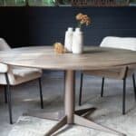 Ronde Eettafel Hout: Tijdloze Sfeer en Gezelligheid in Huis