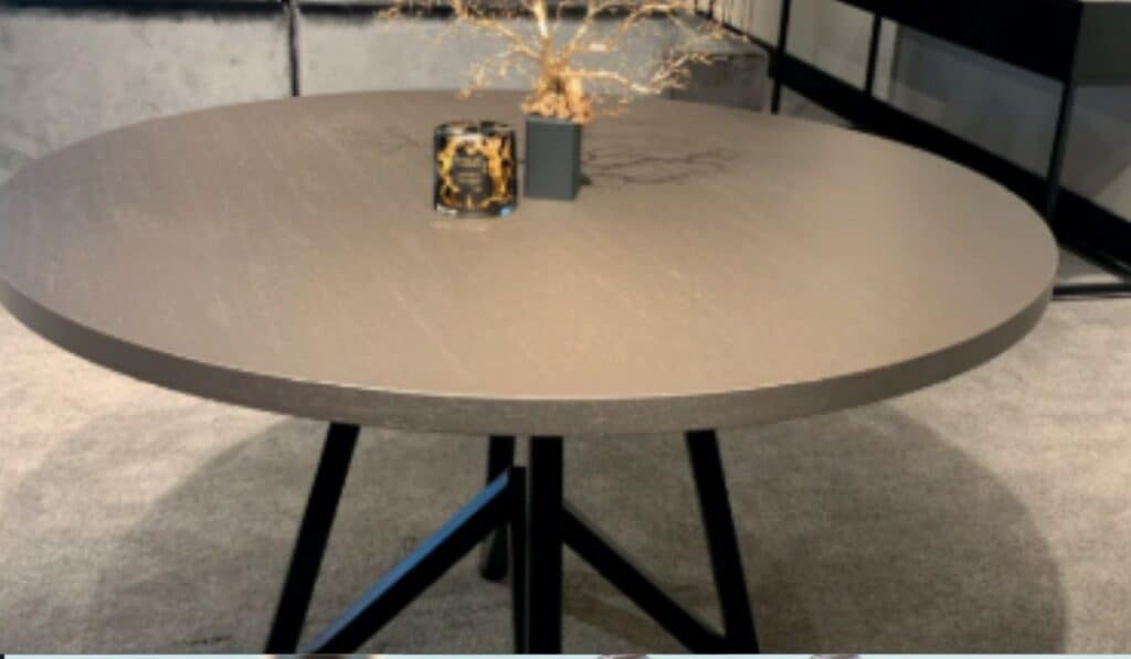 Ronde Eettafel Gids voor Stijl, Comfort en Optimaal Functioneel Gebruik