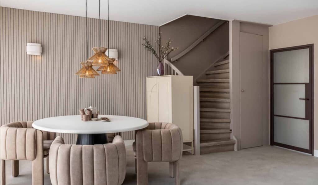 Waarom een lattenwand je huis verandert bekijk de gids over stijlvol en modern wonen nu